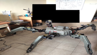 Üniversitemiz Araştırma Görevlisi “5 Bacaklı Otonom Pentapot Mini Ekskavatör Robotu” Çalışması Yaptı - Resim 2