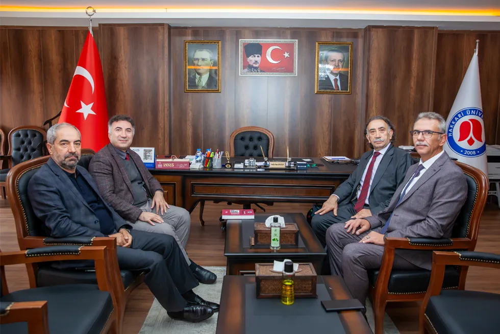 Batman Üniversitesi Rektöründen Rektörümüze Ziyaret