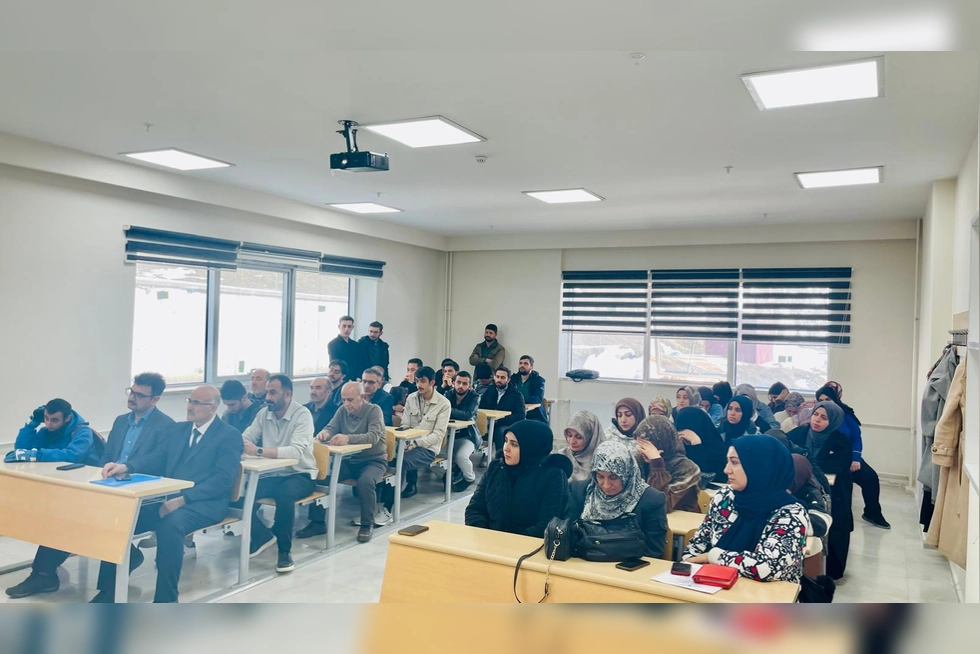 Zap Akademisi Seminerleri Dizisi’nde “Osmanlı Toprak ve Vergi Sisteminin Meşruiyet Sorunu” Ele Alındı