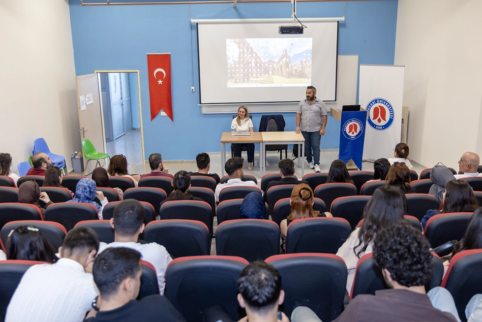 Üniversitemizde Avrupa Birliği ve Erasmus+ Proje Yazma Süreçleri Anlatıldı