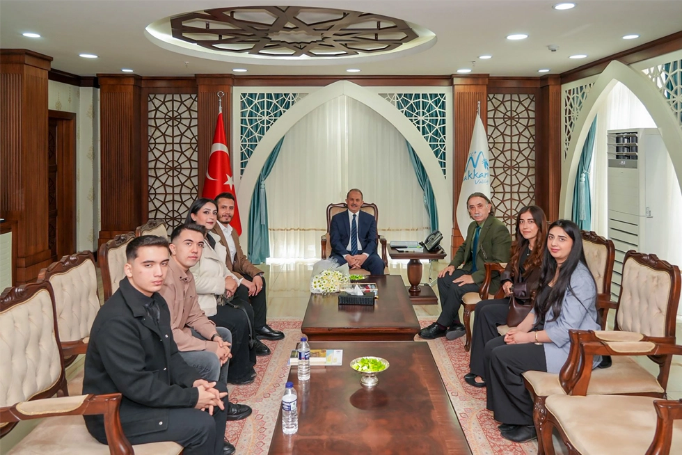 Rektörümüz Prof. Dr. Musa Gençcelep ve HÜDET Üyelerinden Vali Taşyapan’a Ziyaret