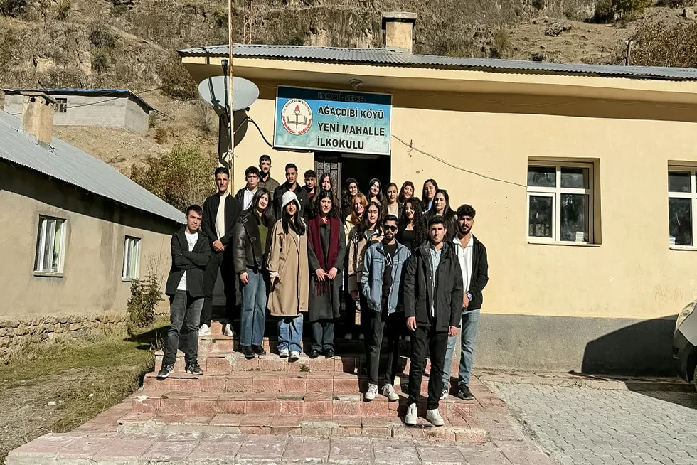 HÜDET’ten Proje Kapsamında Köy Okullarına Ziyaret