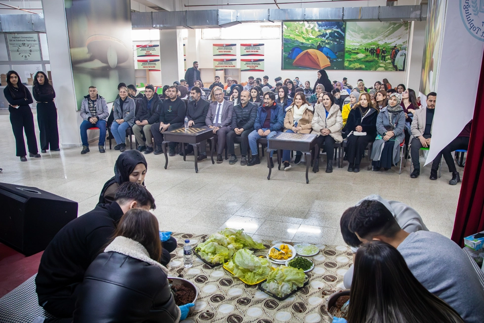 HÜDET Öğrenci Topluluğundan Geleneksel Sıra Gecesi Etkinliği