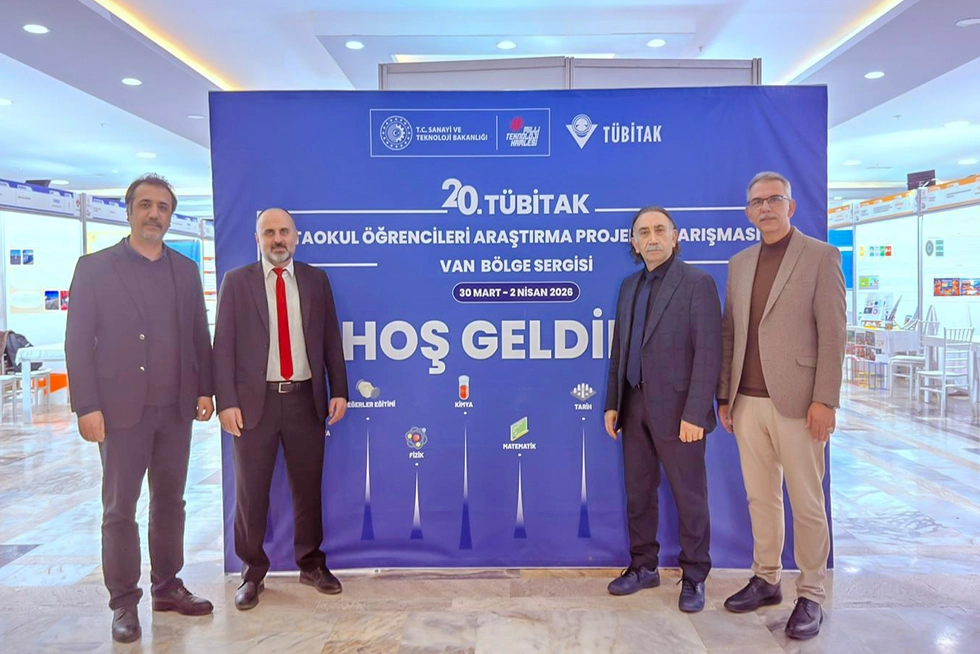 Rektörümüz TÜBİTAK Ortaokul Öğrencileri Proje Yarışması Bölge Sergisine Katıldı