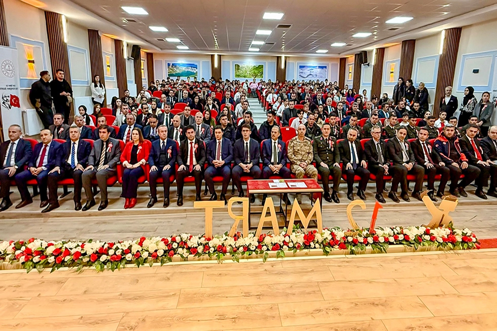 Hakkari’de 12 Mart İstiklal Marşı’nın Kabulü ve Mehmet Akif Ersoy Anıldı