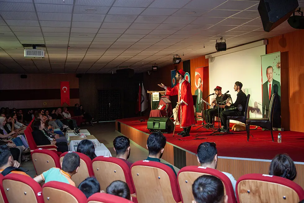 Üniversitemizde Geleneksel Meddah Gösterisi Sahnelendi