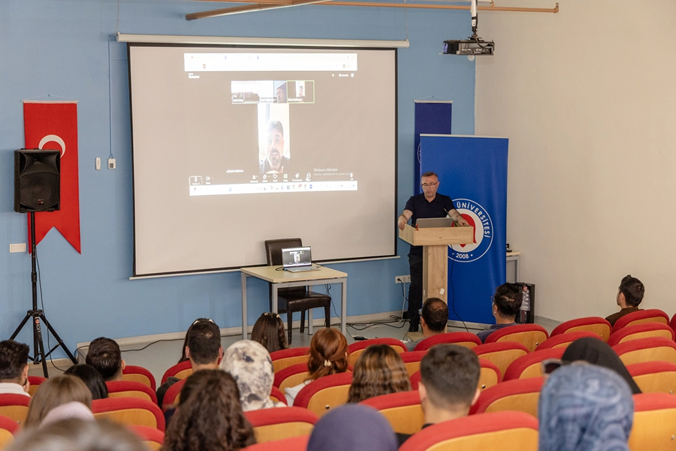Üniversitemizde Obezite ve Diyabet Konulu Söyleşi Düzenlendi
