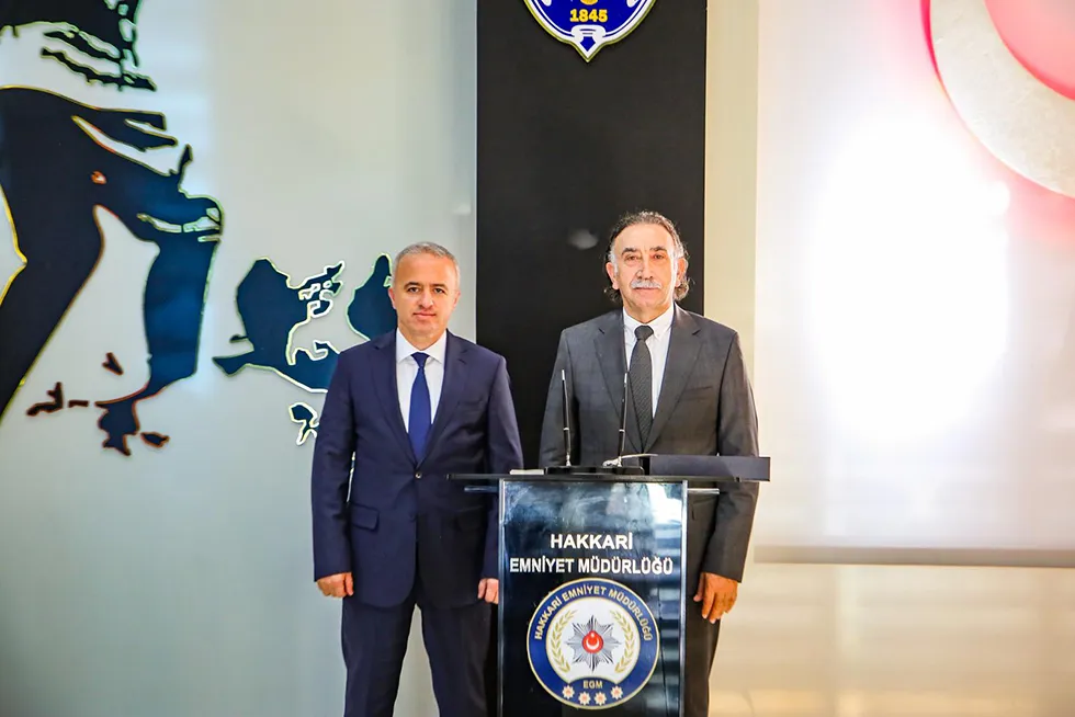 Rektörümüz Hakkâri İl Emniyet Müdürü’ne Hayırlı Olsun Ziyaretinde Bulundu