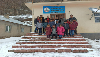 Okulumuz Öğrencilerinden Köy Okuluna Destek Ziyareti - Resim 1