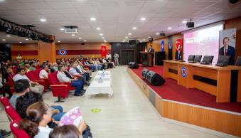 Üniversitemizde 15 Temmuz Demokrasi ve Milli Birlik Günü Anma Programı Düzenlendi - Resim 3