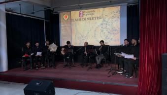 Üniversitemiz İlahiyat Fakültesi Dini Musiki Topluluğu tarafından, Ramazan ayı vesilesiyle "İlahi Dinletisi" etkinliği gerçekleştirildi.  - Resim 3