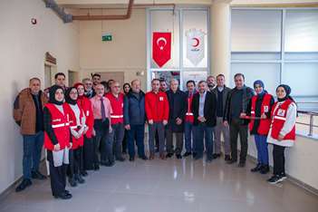 Üniversitemizde Türk Kızılay Butik Mağazası Açıldı